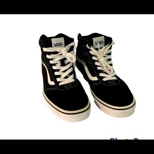 Vans high top youth unisex size 5.5